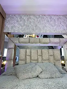 Snapshot of MaddyGray_ chatting on 11-26-25, 07:15 MaddyGray online show from 11-26-25, 07:15