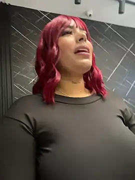 Snapshot of MaddyGray_ chatting on 12-01-25, 07:08 MaddyGray online show from 12-01-25, 07:08