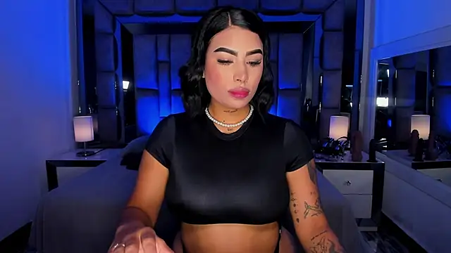 MaddyGray  online show from 07-18-26, 04:11