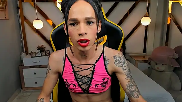 Snapshot of sara_slut21 chatting on 12-30-24, 07:37 sara slut21 online show from 12-30-24, 07:37