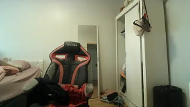 Becca B online show from 02-03-26, 04:56