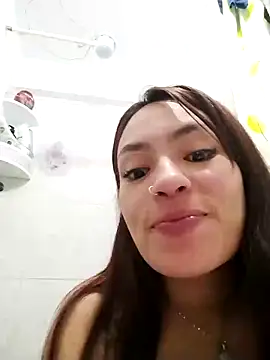 Adarha Ramirez online show from 11-26-25, 01:17