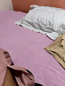 Snapshot of Shalu_G chatting on 09-12-25, 08:03 Shalu G online show from 09-12-25, 08:03