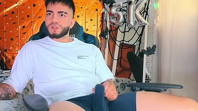 Snapshot of King_Draven3 chatting on 10-22-25, 07:24 King Draven3 online show from 10-22-25, 07:24