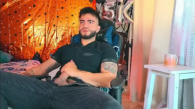 Snapshot of King_Draven3 chatting on 10-25-25, 07:41 King Draven3 online show from 10-25-25, 07:41