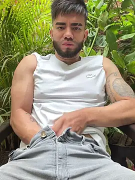 Snapshot of King_Draven3 chatting on 11-09-25, 04:27 King Draven3 online show from 11-09-25, 04:27