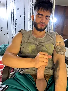 Snapshot of King_Draven3 chatting on 11-16-25, 04:34 King Draven3 online show from 11-16-25, 04:34