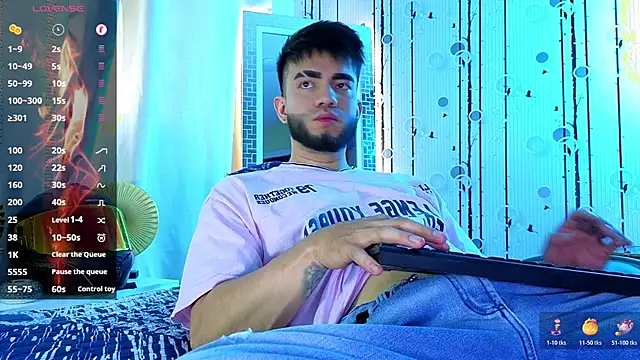 Snapshot of King_Draven3 chatting on 11-19-25, 07:25 King Draven3 online show from 11-19-25, 07:25