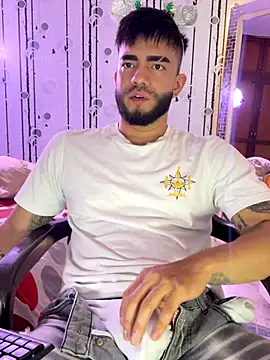 Snapshot of King_Draven3 chatting on 11-26-25, 08:32 King Draven3 online show from 11-26-25, 08:32