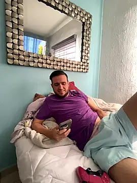 Alexitho25 online show from 11-14-25, 09:13