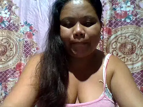 Snapshot of tender_amy chatting on 12-14-25, 07:18 tender amy online show from 12-14-25, 07:18