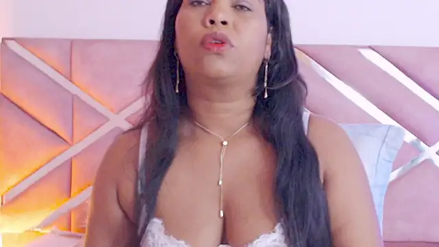 Snapshot of sofia_07 chatting on 01-18-26, 01:20 sofia 07 online show from 01-18-26, 01:20