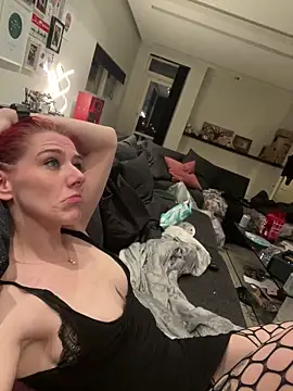 dancingqueen88 online show from 11-29-25, 12:13