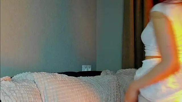 Snapshot of Forever_Smiler chatting on 09-14-25, 08:19 Forever Smiler online show from 09-14-25, 08:19