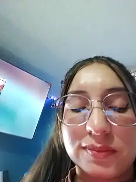 Mia   15 online show from 09-09-25, 04:06