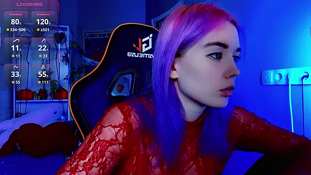 Snapshot of Kiara_Dream chatting on 10-30-25, 09:15 Kiara Dream online show from 10-30-25, 09:15