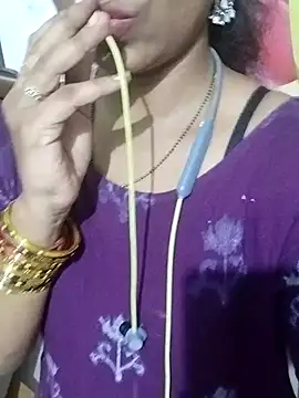 Snapshot of Varsha21 chatting on 09-08-25, 03:00 Varsha21 online show from 09-08-25, 03:00