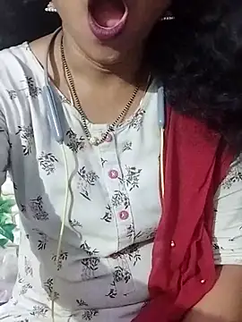 Snapshot of Varsha21 chatting on 09-10-25, 07:30 Varsha21 online show from 09-10-25, 07:30