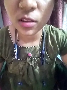 Snapshot of Varsha21 chatting on 03-05-26, 12:23 Varsha21 online show from 03-05-26, 12:23