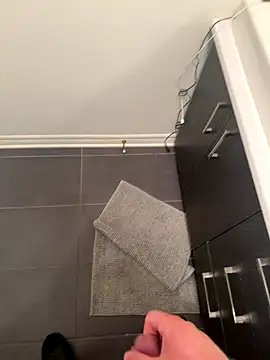 Snapshot of Spartacus514 chatting on 10-18-25, 03:42 Spartacus514 online show from 10-18-25, 03:42