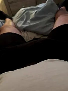 Snapshot of Spartacus514 chatting on 10-28-25, 05:22 Spartacus514 online show from 10-28-25, 05:22