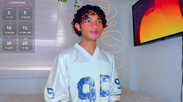 Snapshot of Aaron_Wiinter chatting on 03-19-26, 07:40 Aaron Wiinter online show from 03-19-26, 07:40