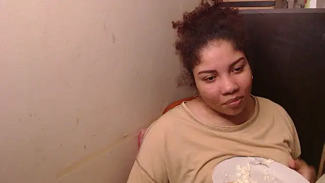 madelene online show from 11-04-25, 01:59