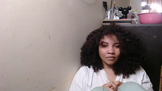 madelene online show from 11-05-25, 02:44