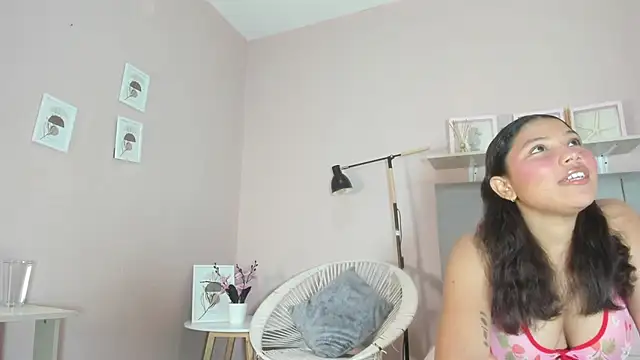 emma  rose1 online show from 09-24-25, 07:39