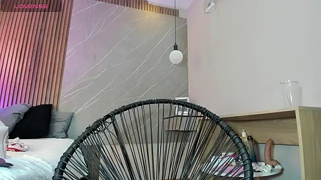 emma  rose1 online show from 11-06-25, 02:12