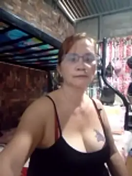 Snapshot of SexyHottMom chatting on 05-24-26, 11:54 SexyHottMom online show from 05-24-26, 11:54