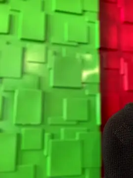 Linda LS online show from 10-04-25, 01:53