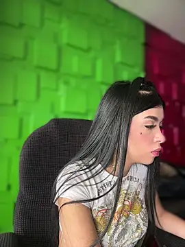 Linda LS online show from 03-10-26, 05:29