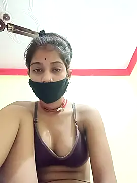 Snapshot of Basanti_143 chatting on 10-08-25, 10:40 Basanti 143 online show from 10-08-25, 10:40