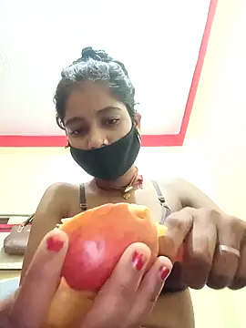 Snapshot of Basanti_143 chatting on 10-23-25, 12:43 Basanti 143 online show from 10-23-25, 12:43