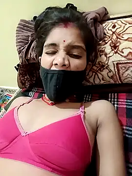 Snapshot of Basanti_143 chatting on 10-27-25, 03:38 Basanti 143 online show from 10-27-25, 03:38