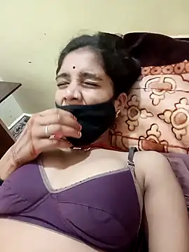 Snapshot of Basanti_143 chatting on 11-02-25, 03:36 Basanti 143 online show from 11-02-25, 03:36