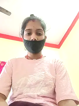 Snapshot of Basanti_143 chatting on 11-16-25, 10:43 Basanti 143 online show from 11-16-25, 10:43