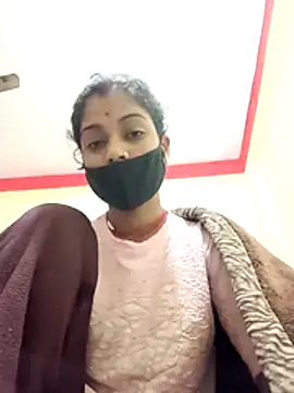 Snapshot of Basanti_143 chatting on 11-29-25, 12:13 Basanti 143 online show from 11-29-25, 12:13