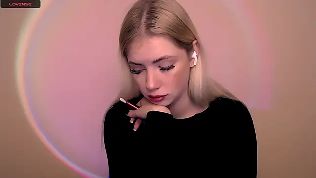 AliceHotty  online show from 11-14-25, 08:02