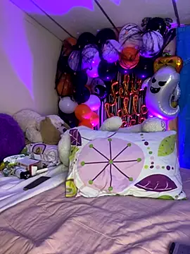 MiaRousexxx  online show from 10-31-25, 01:17