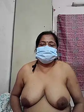 Snapshot of mature_mimi chatting on 04-18-26, 06:23 mature mimi online show from 04-18-26, 06:23