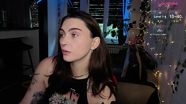 dorfmatratze   online show from 10-01-25, 06:19