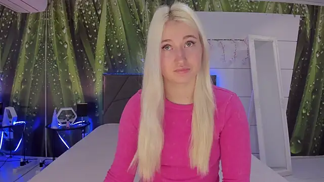 HollyTailors online show from 04-01-26, 05:30