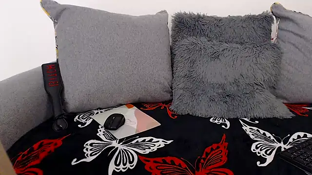 Snapshot of RPMVixen chatting on 01-16-26, 05:17 RPMVixen online show from 01-16-26, 05:17