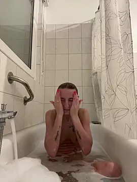 Emilia Mausi online show from 01-05-26, 08:01