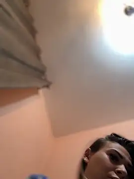 Snapshot of iSelena chatting on 10-30-25, 05:09 iSelena online show from 10-30-25, 05:09