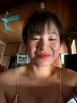 Snapshot of One-nice chatting on 09-16-25, 06:47 One-nice online show from 09-16-25, 06:47