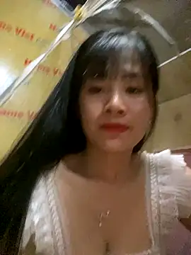 Snapshot of One-nice chatting on 10-03-25, 12:24 One-nice online show from 10-03-25, 12:24