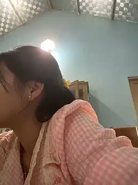 Snapshot of One-nice chatting on 10-06-25, 02:31 One-nice online show from 10-06-25, 02:31